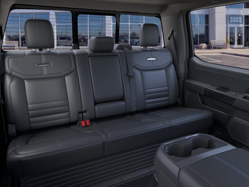 2026 Ford F-350 Super Duty Platinum - Photo 11