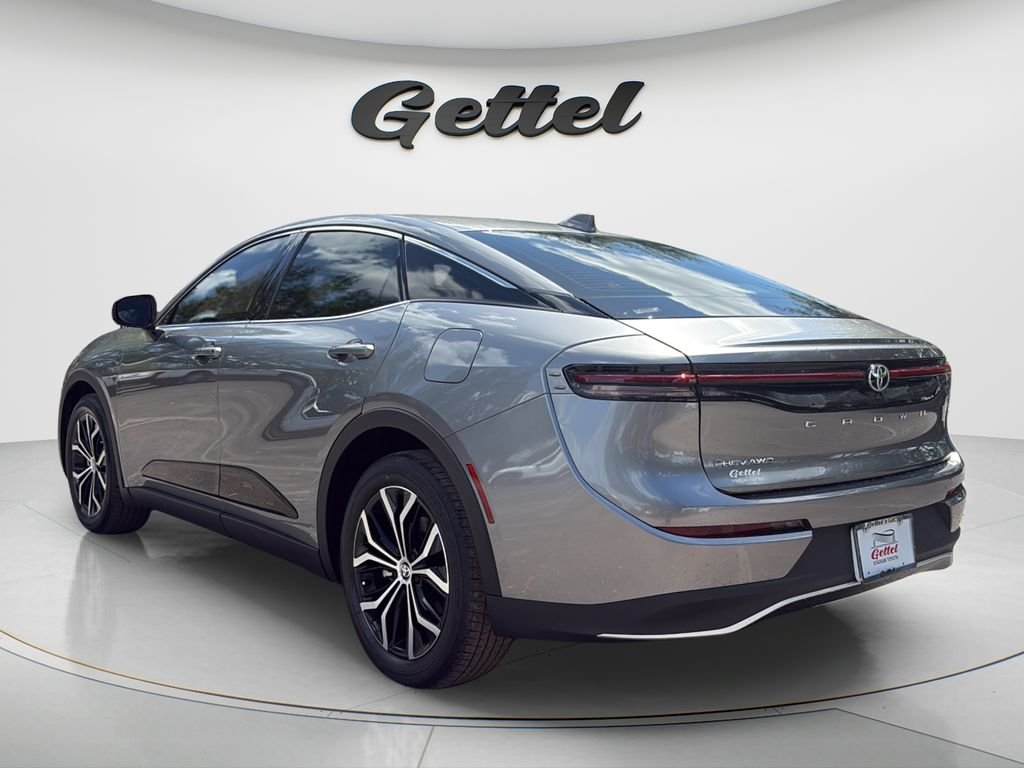 2024 Toyota Crown XLE - Photo 7