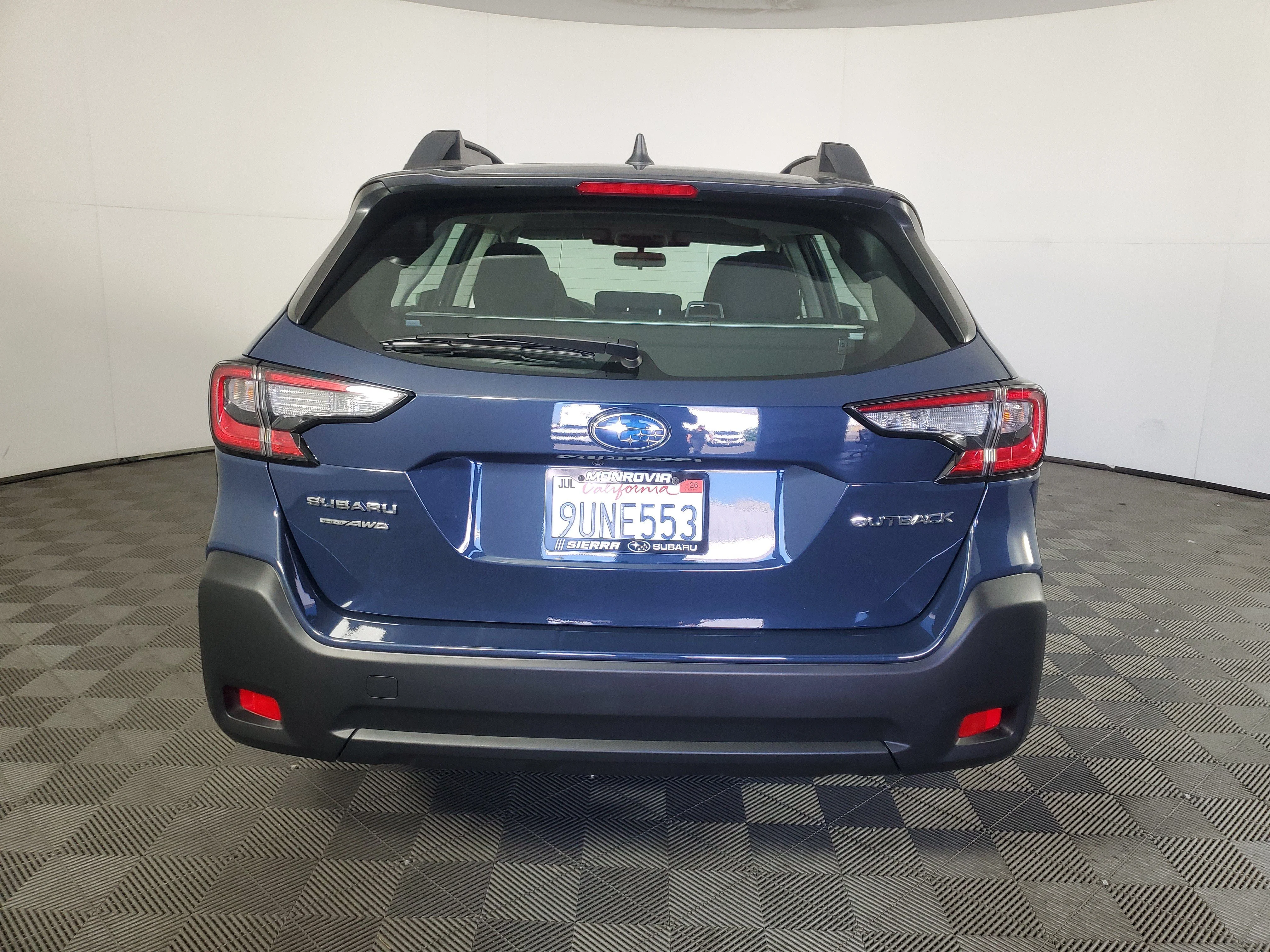 Used 2025 Cosmic Blue Pearl Subaru 2.5i image 5