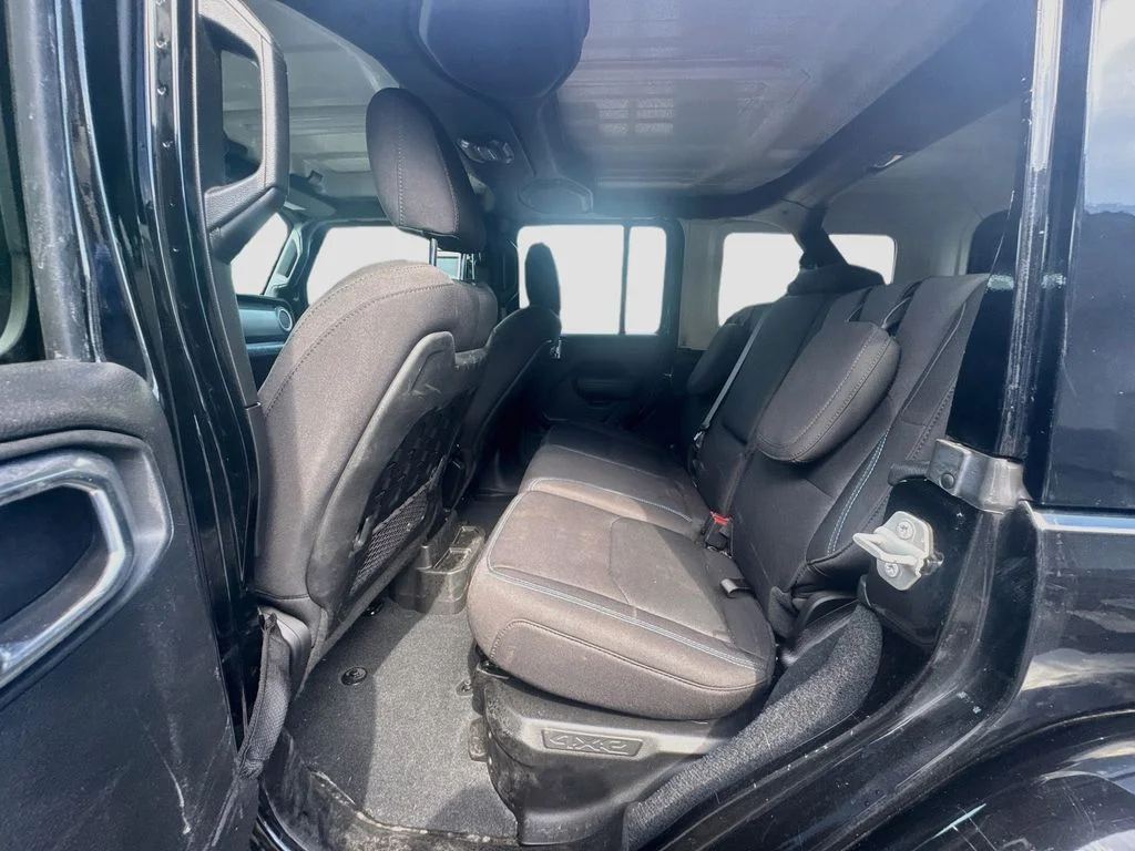 Used 2022 Black Jeep Unlimited Rubicon 4xe image 27