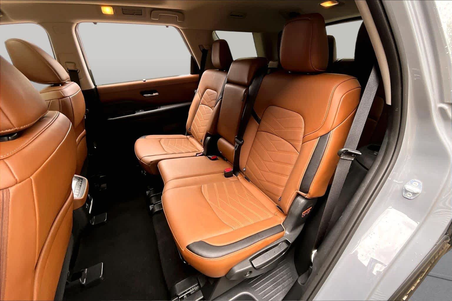 Used 2025 Boulder Gray Pearl Nissan Platinum image 20