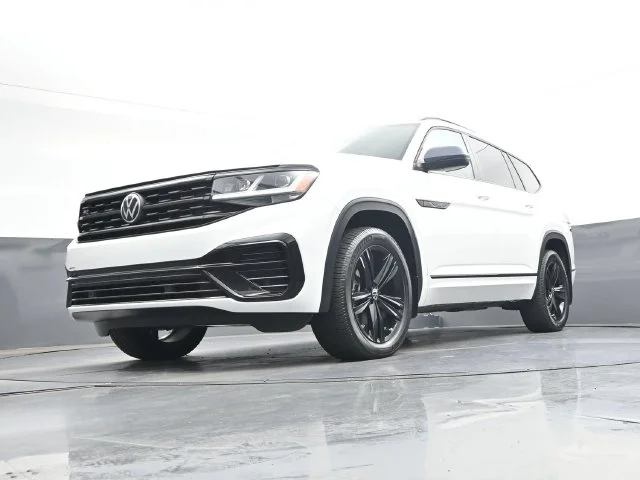 Used 2023 White Volkswagen 3.6L V6 SEL R-Line image 39