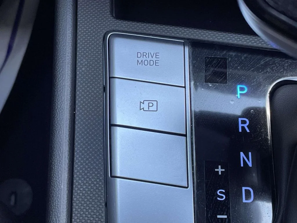 New 2026 Gray Hyundai SE image 28