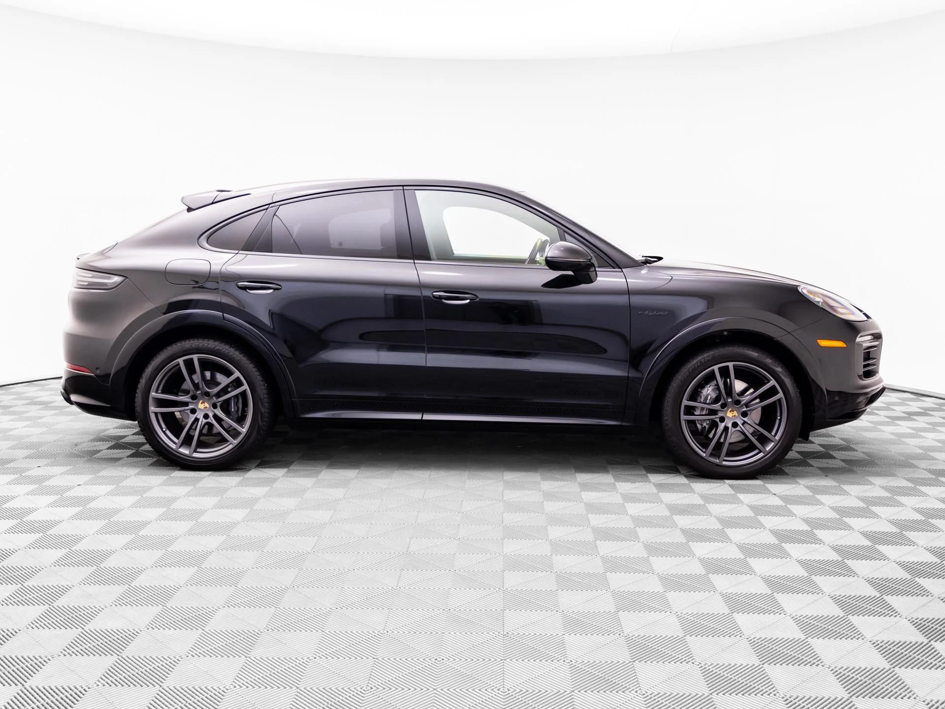 Used 2023 Black Porsche Platinum Edition image 7