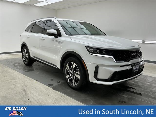 Used 2023 Snow White Pearl Kia SX Prestige image 3