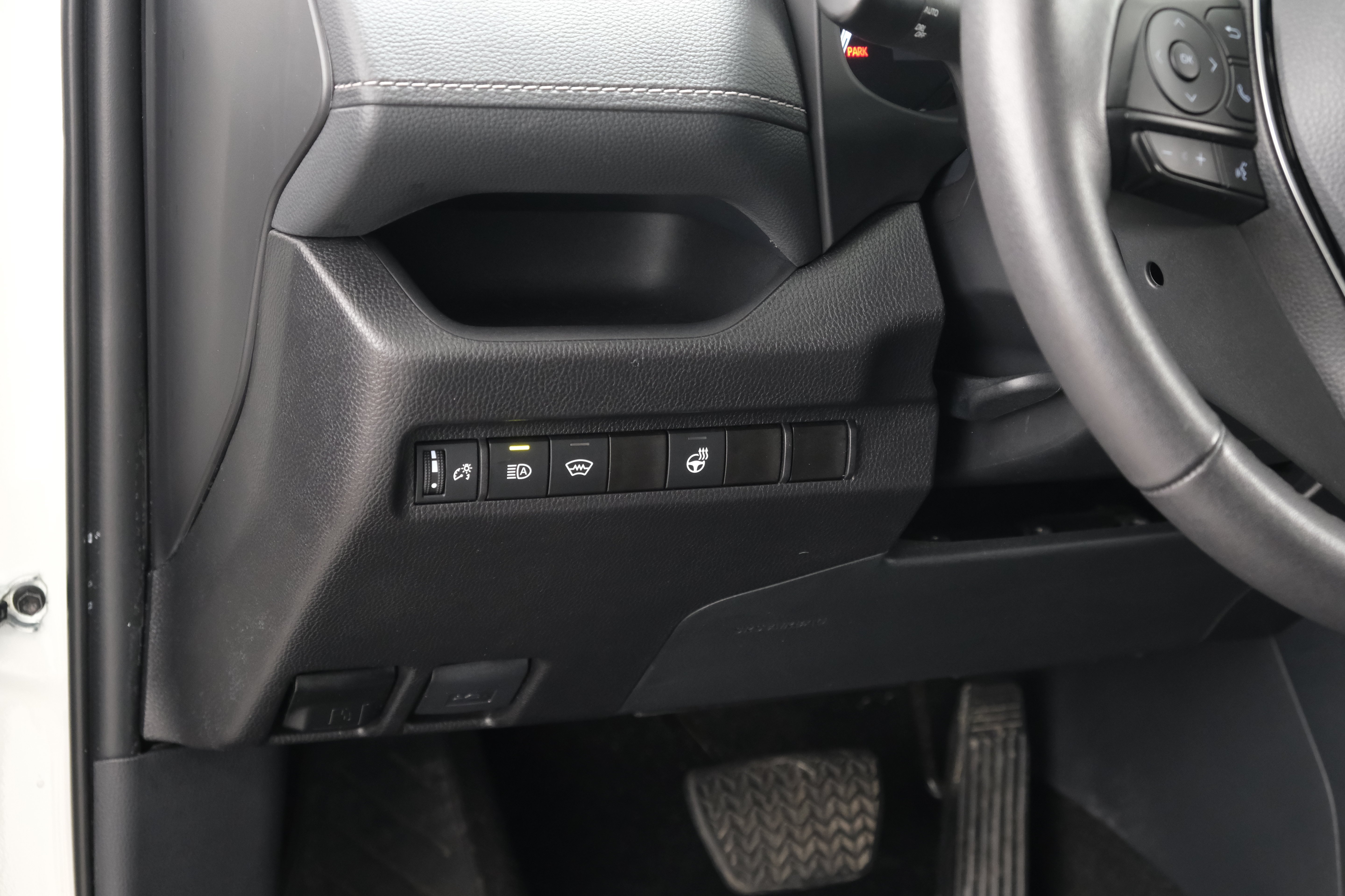 Certified Used 2025 Ice Cap Toyota XLE image 27