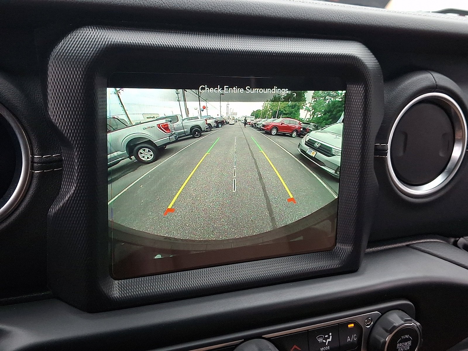 Used 2021 Snazzberry Pearlcoat Jeep Unlimited Sahara image 17