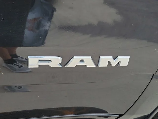 Used 2019 Black Ram Big Horn/Lone Star image 4