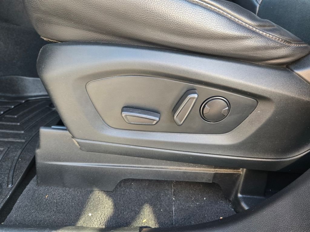 Used 2021 Gray Ford Limited image 12