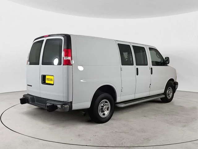 Used 2024 Summit White Chevrolet WT image 5