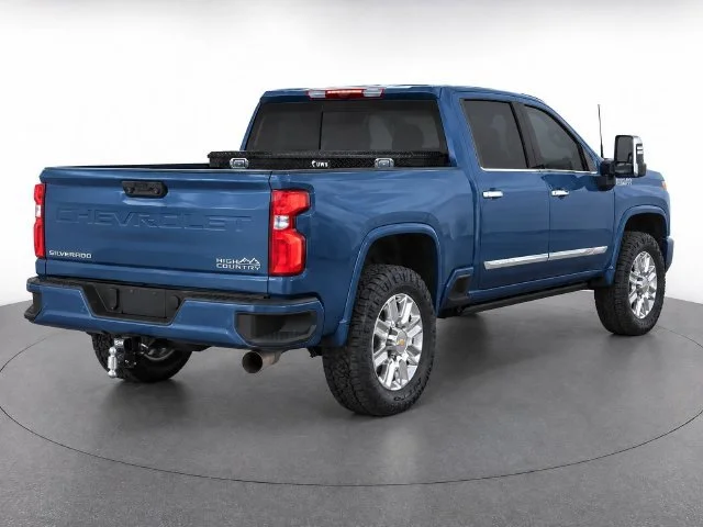 Used 2024 Lakeshore Blue Metallic Chevrolet High Country image 3