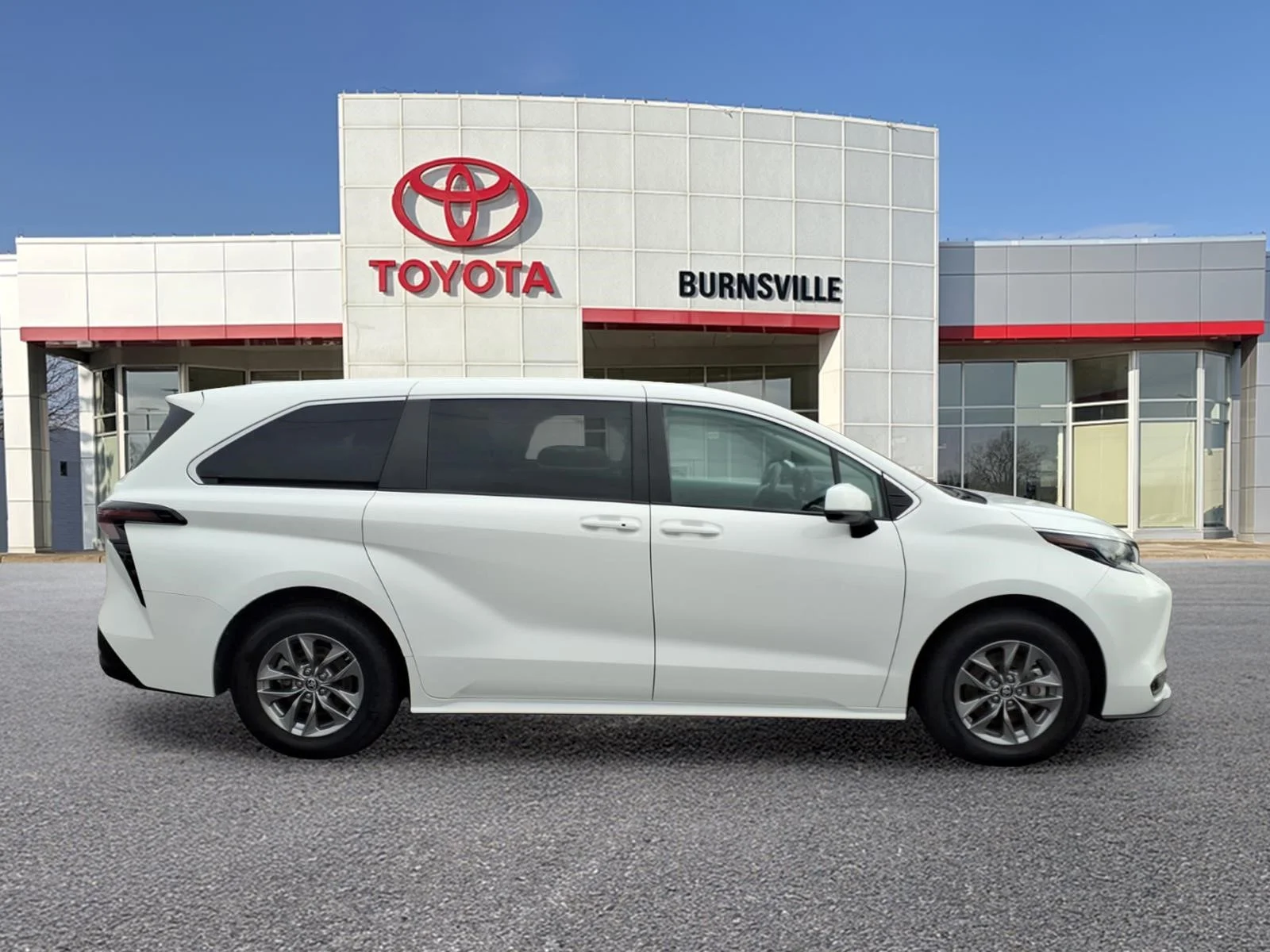 Certified 2024 Toyota Sienna LE with VIN 5TDKSKFC9RS126108 for sale in Burnsville, Minnesota