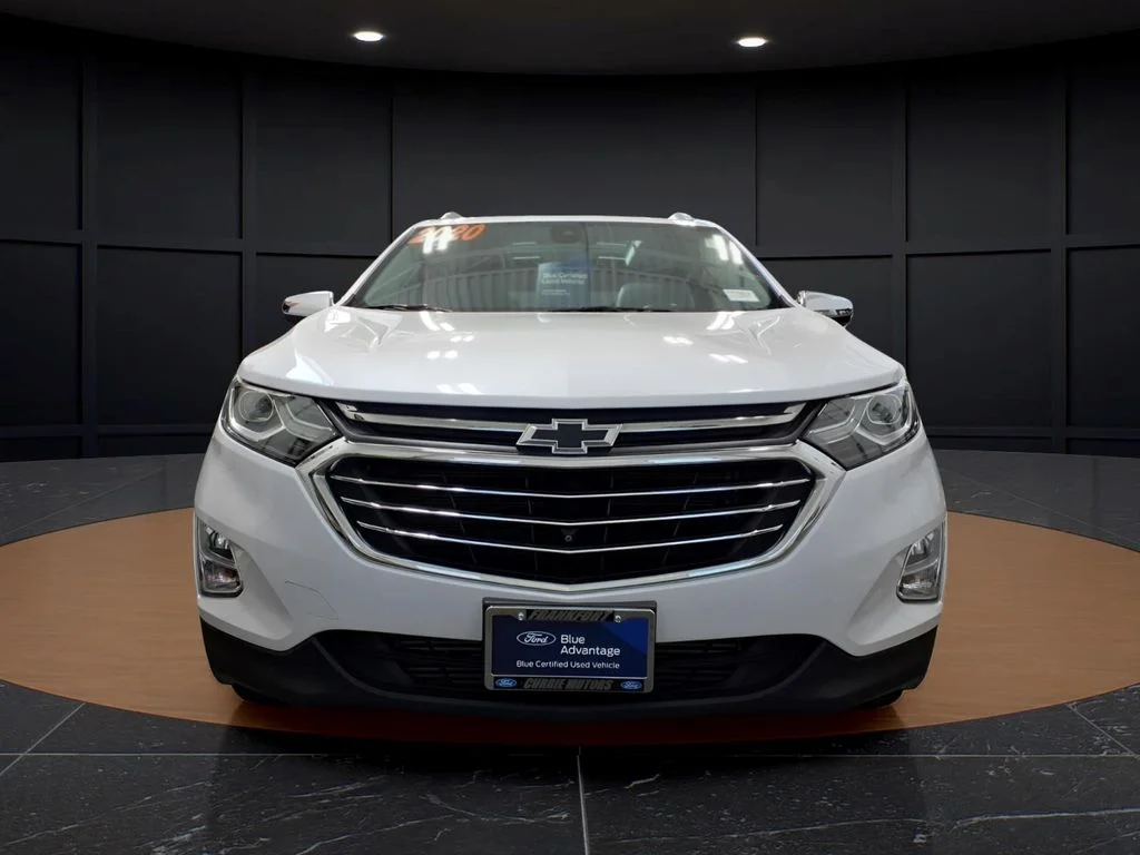 Certified Used 2020 Iridescent Pearl Tricoat Chevrolet Premier image 2