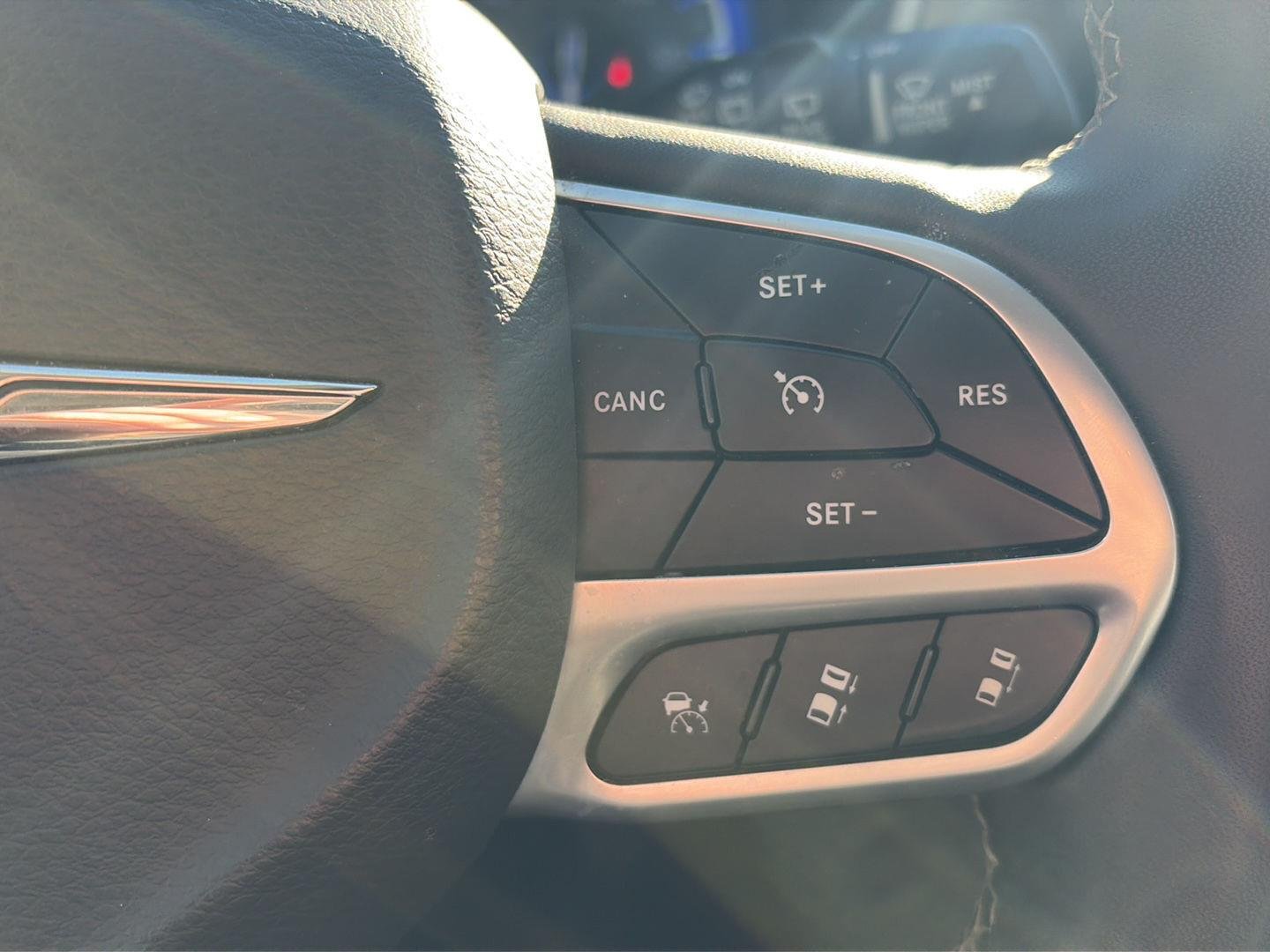 Used 2022 Fathom Blue Pearlcoat Chrysler Touring L image 14