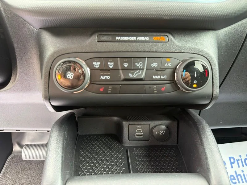 Used 2024 Blue Ford Badlands image 29
