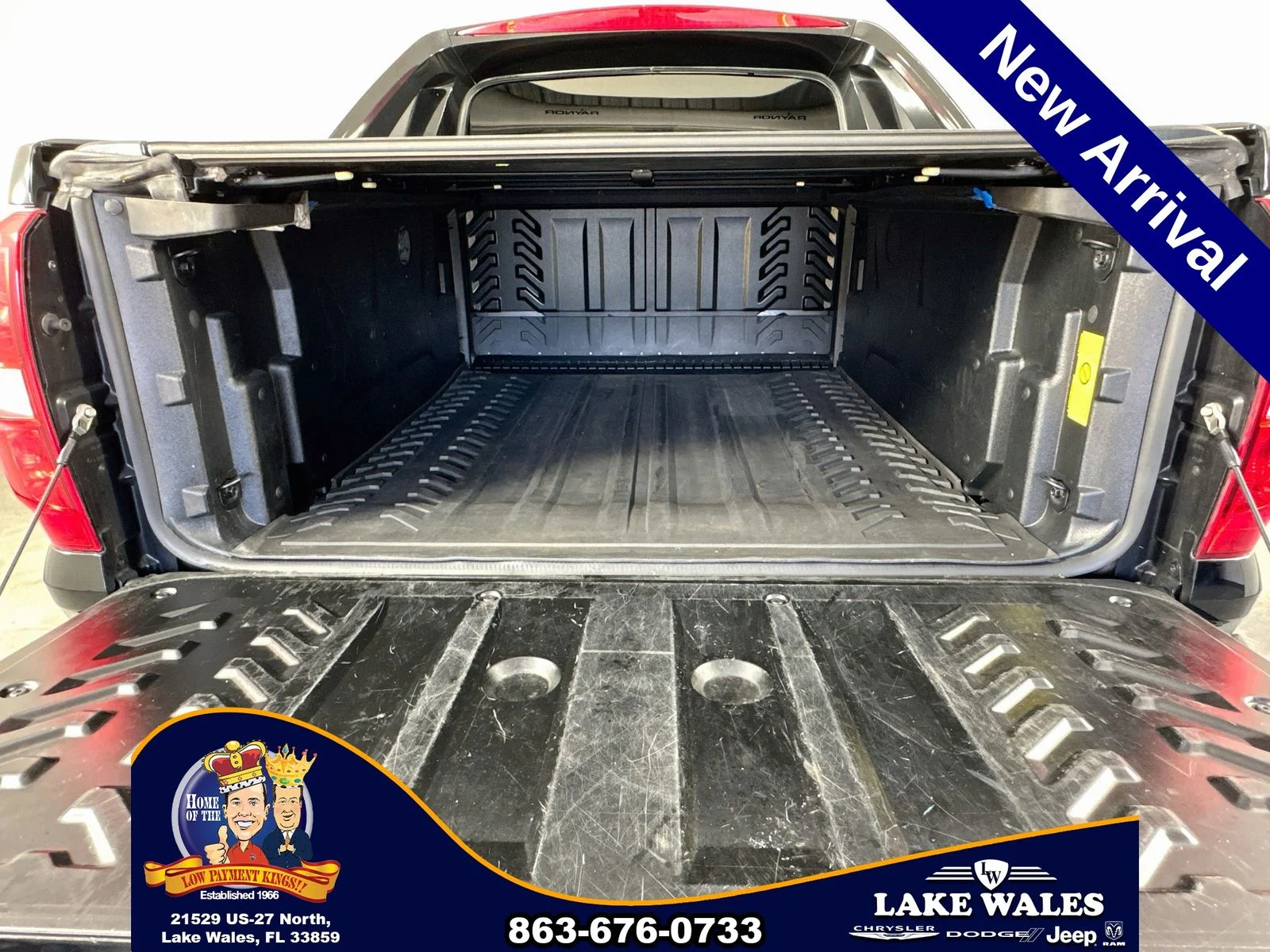 Used 2013 Black Chevrolet LT image 24