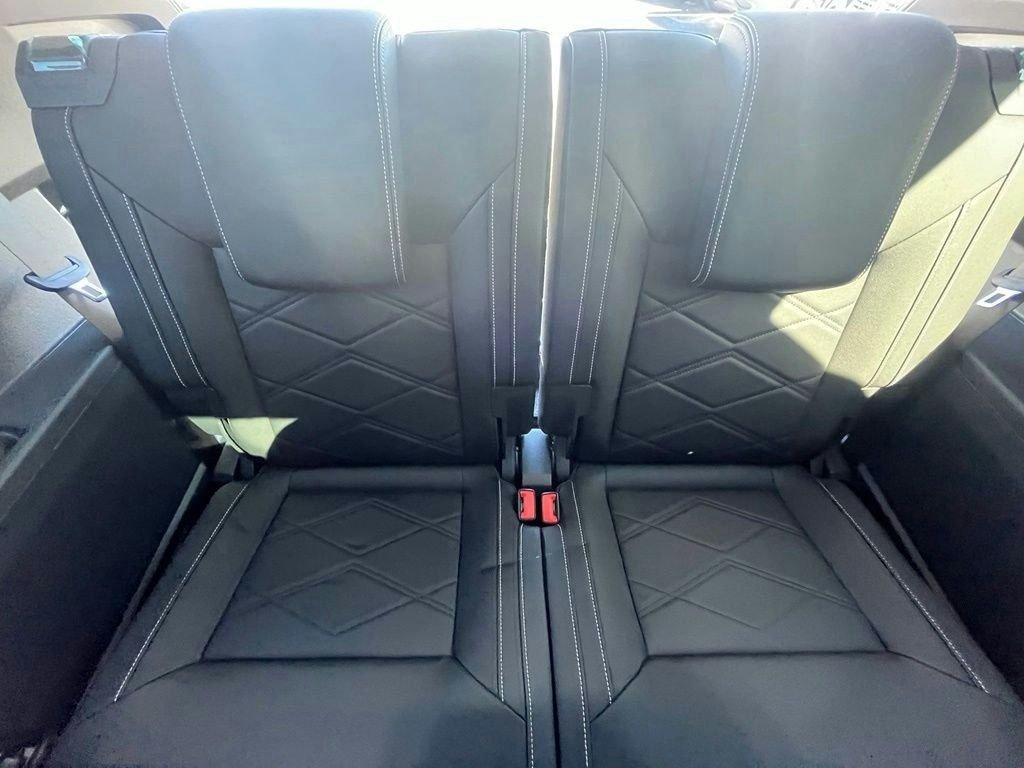New 2026 Gray Volkswagen SE w/Technology image 25