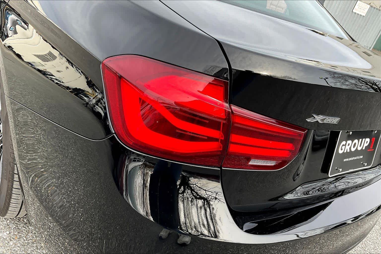 Used 2018 Jet Black BMW 330i xDrive image 28