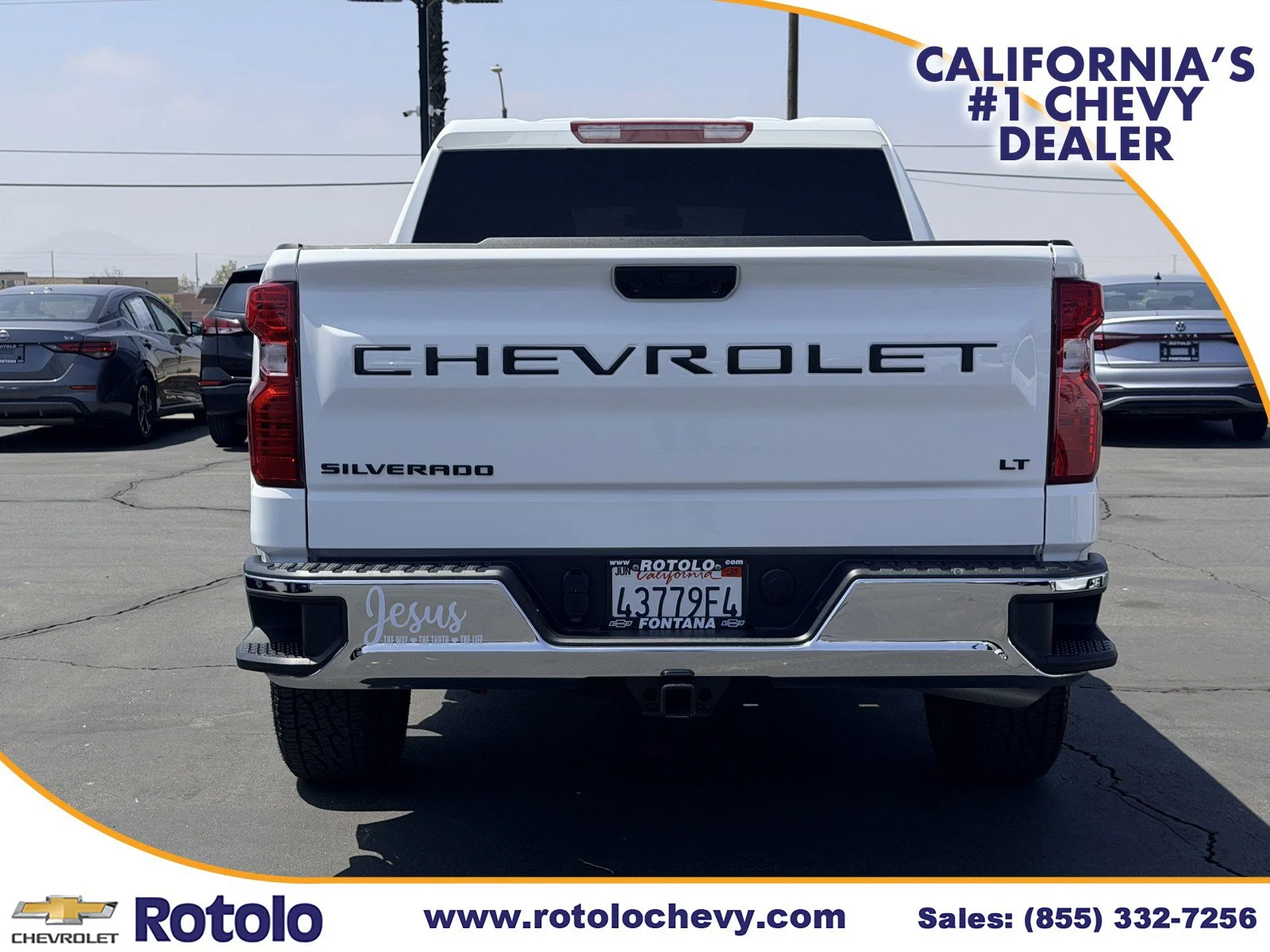 Used 2025 Summit White Chevrolet LT image 5