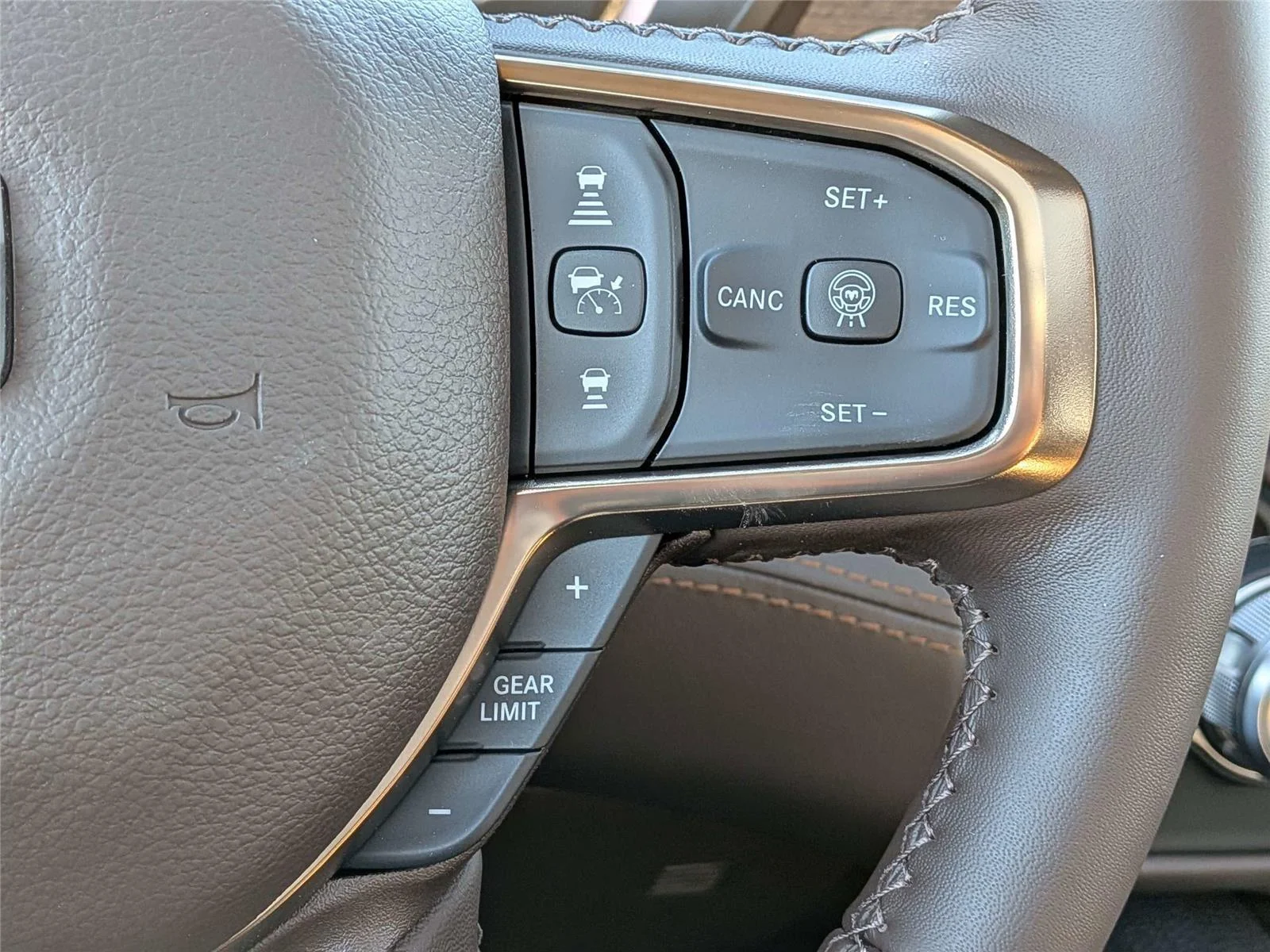 2026 RAM 1500 Limited Longhorn - Photo 27