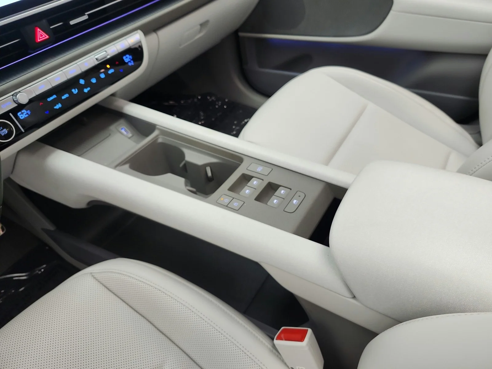 Used 2023 Curated Silver Hyundai Limited image 11