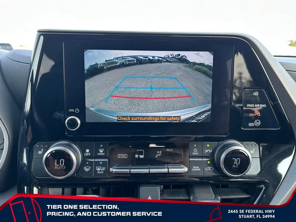 Used 2023 Silver Toyota XLE image 23