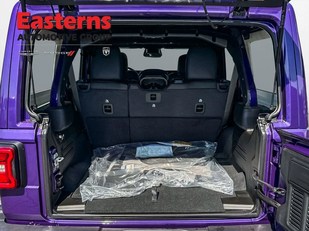 New 2026 Reign Exterior Paint Jeep Rubicon image 9
