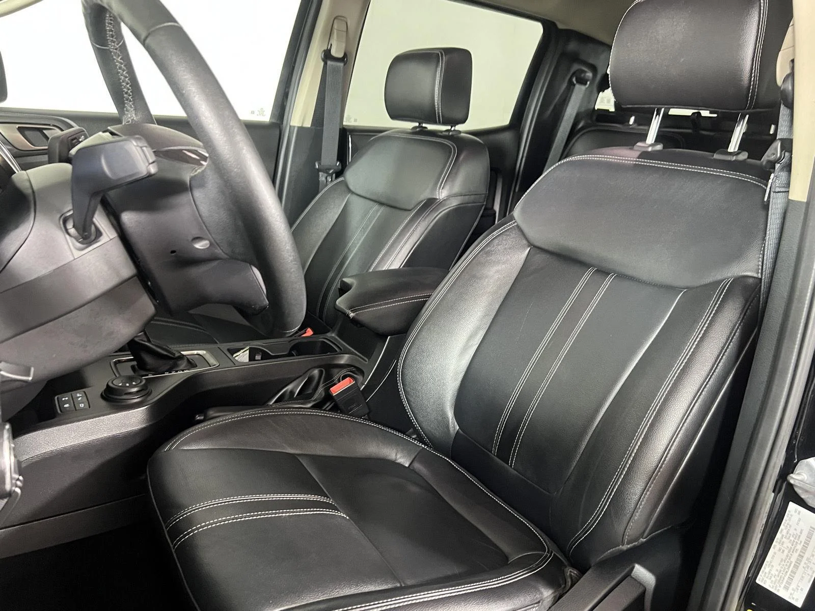 Used 2021 Shadow Black Ford  image 17