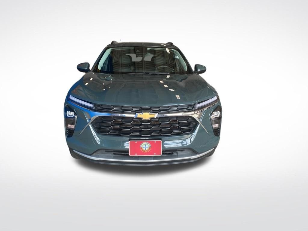 2025 Chevrolet Trax LT - Photo 14