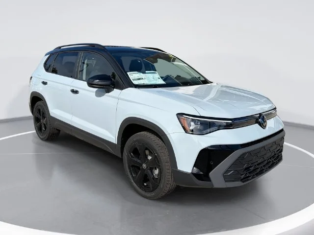 2026 Volkswagen Taos 1.5T SE Black