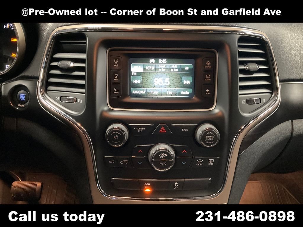 Used 2015 Red Jeep Laredo image 19