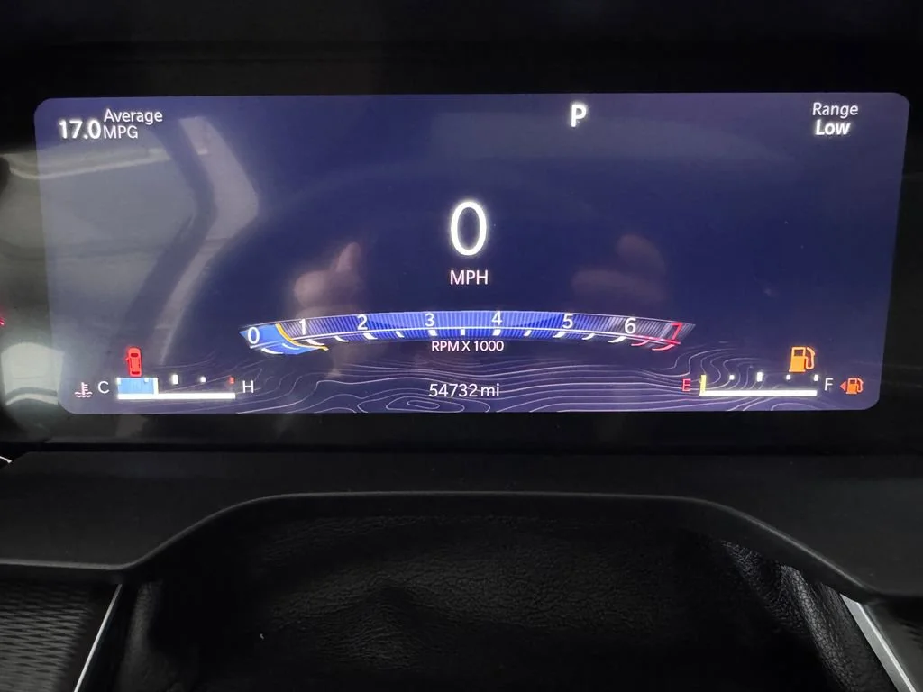 Used 2023 Diamond Black Cry Jeep Altitude image 17