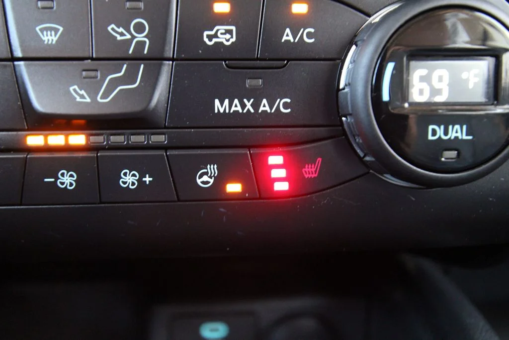 Used 2021  Ford Outer Banks image 13