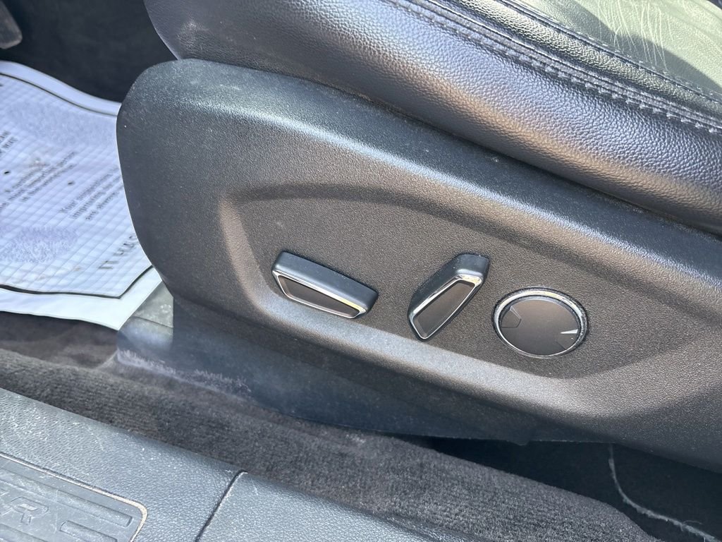 Used 2017 Silver Ford XLT image 13