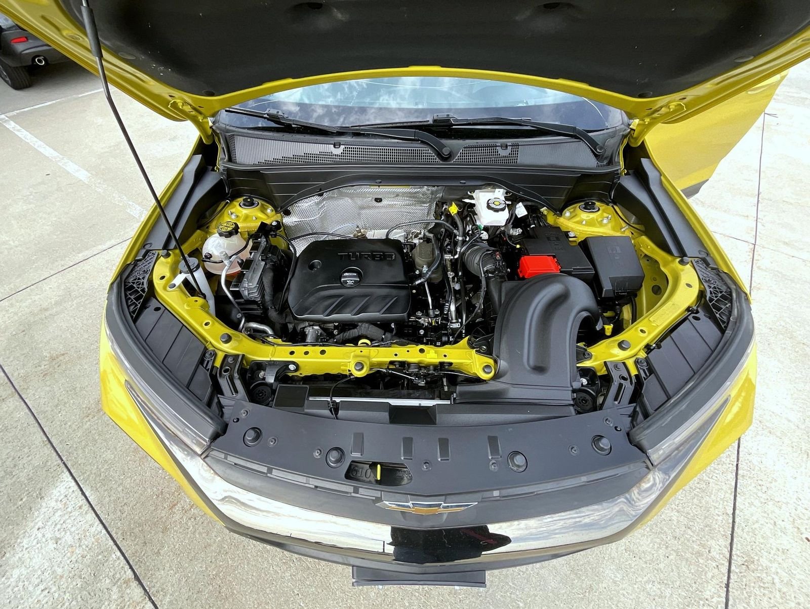 Used 2023 Yellow Chevrolet ACTIV image 24