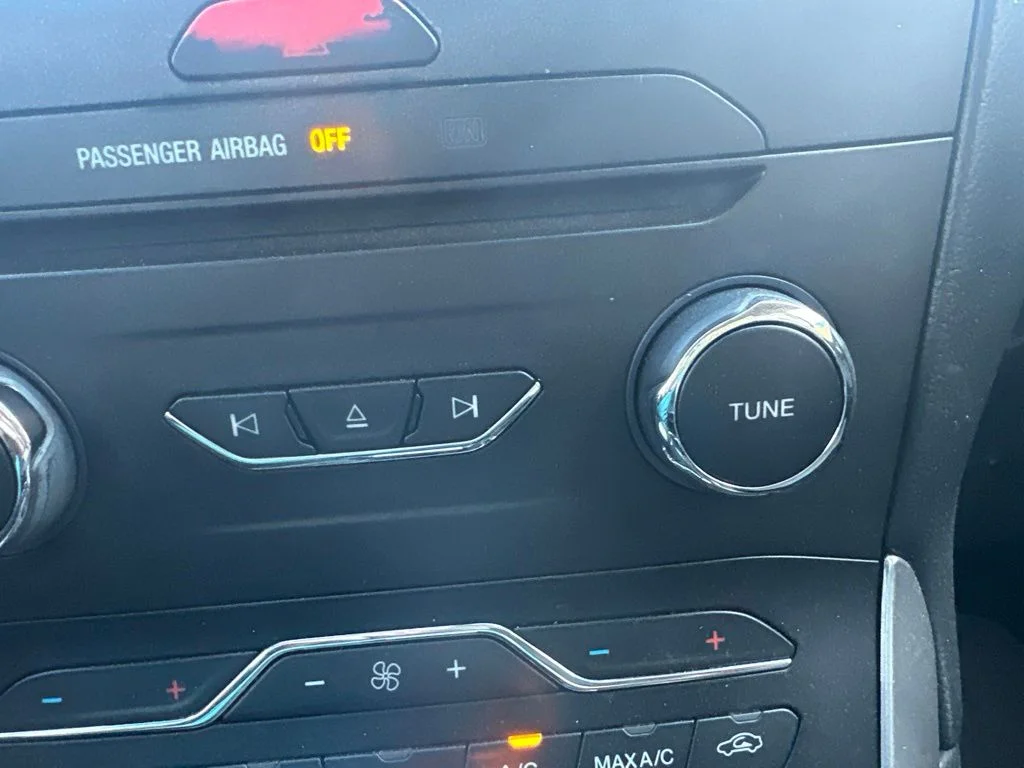 Used 2018 White Ford SEL image 20