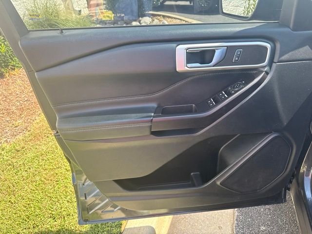 Used 2020 Gray Ford XLT image 22