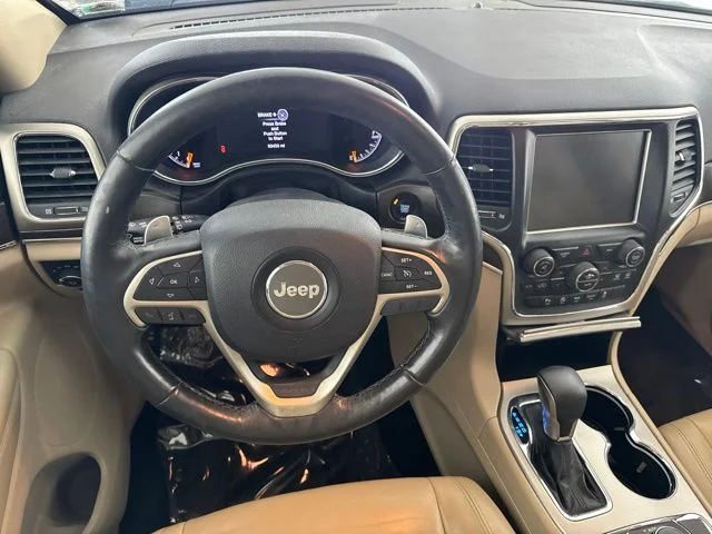 Used 2017 Gray Jeep Limited image 28