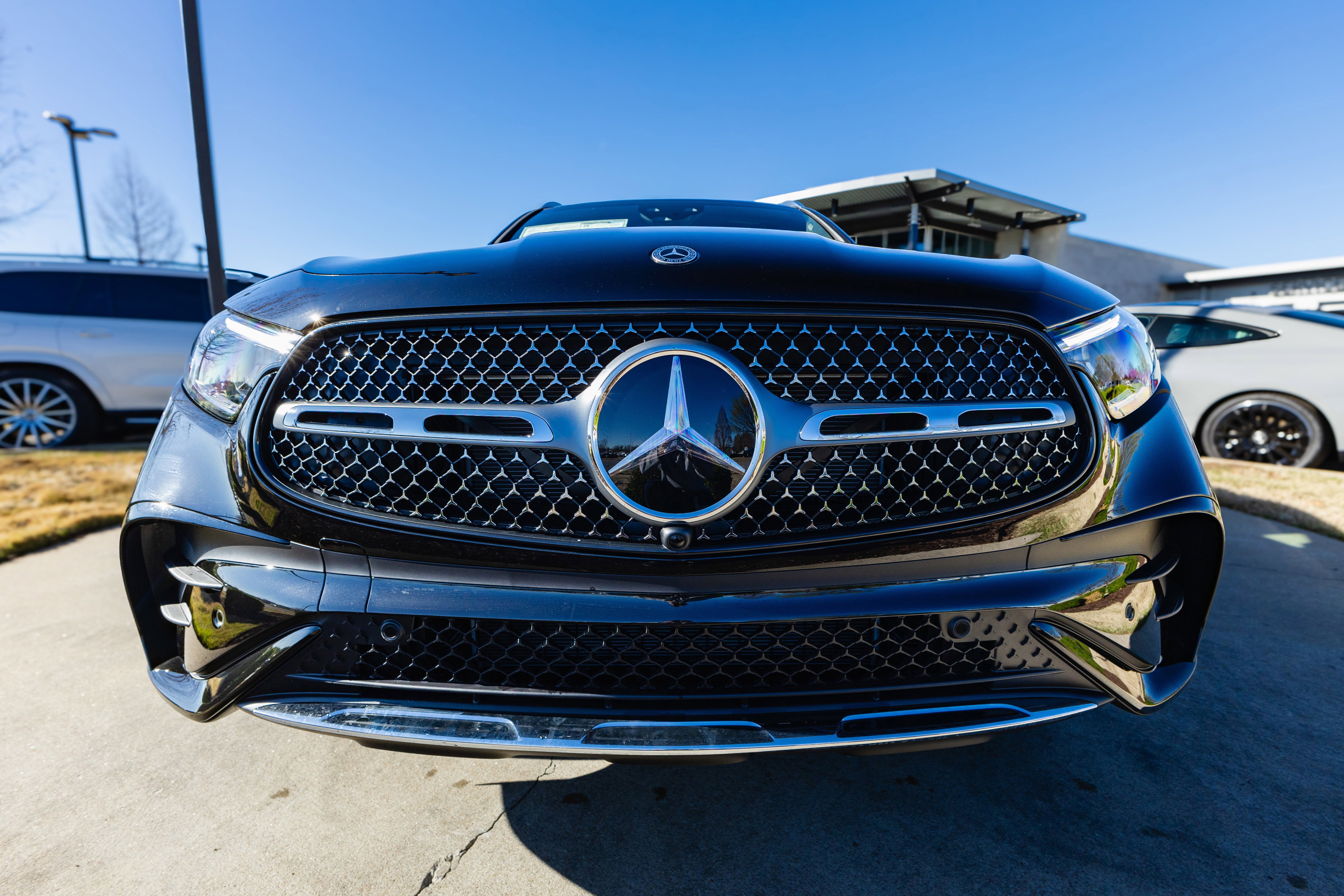 New 2026 Obsidian Black Metallic Mercedes-Benz GLC 300 image 4