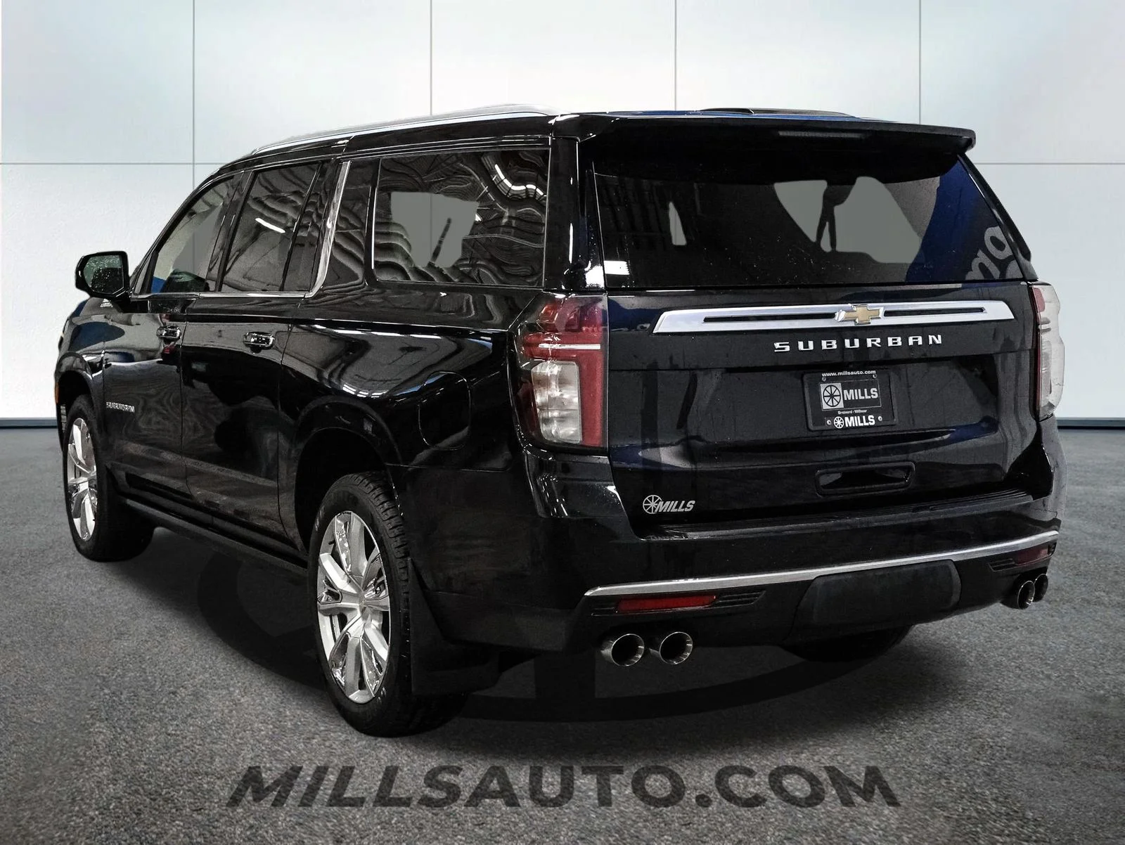 Certified Used 2022 Black Chevrolet High Country image 5