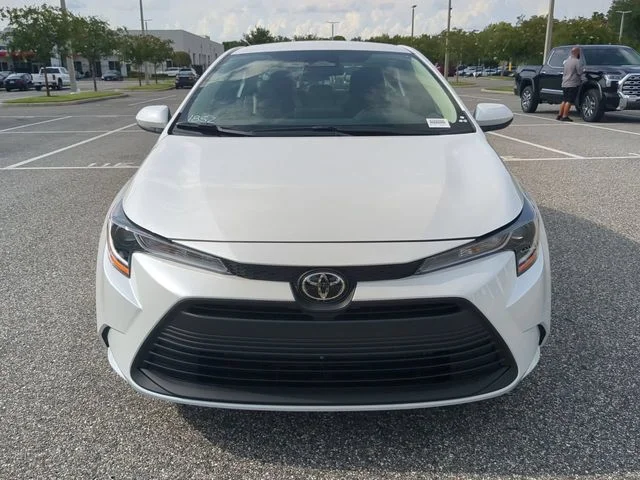 New 2026 Wind Chill Pearl Toyota LE image 9