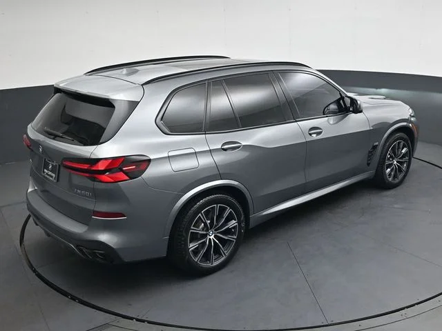 Used 2024 Gray BMW M60i image 28