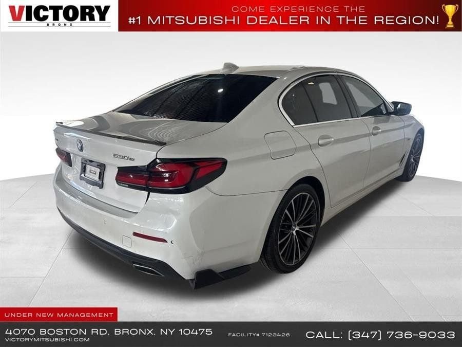 Used 2022 White BMW 530e iPerformance image 4