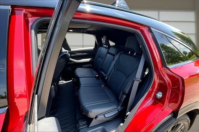 New 2027 2T SUN RED INFINITI SPORT image 26