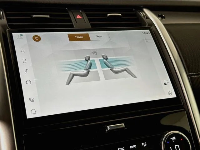 New 2026 Fuji White Land Rover Dynamic SE image 18