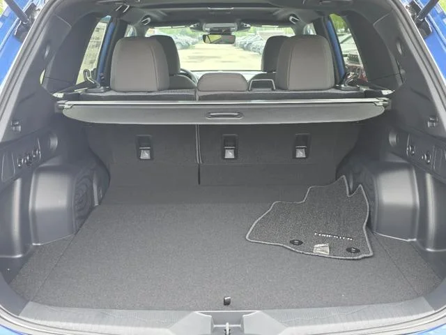 New 2026 DAYBREAK BLUE PEARL Subaru Premium image 4
