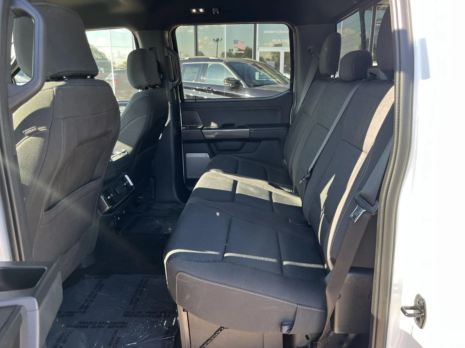Certified Used 2023 Oxford White Ford XLT image 13