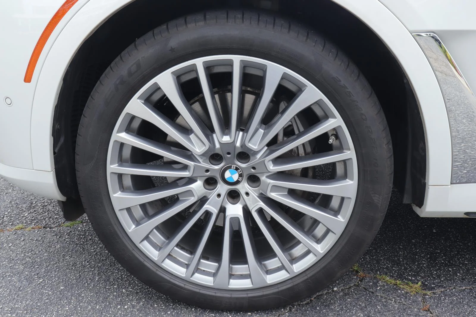 Certified Used 2024 Mineral White Metallic BMW xDrive40i image 42