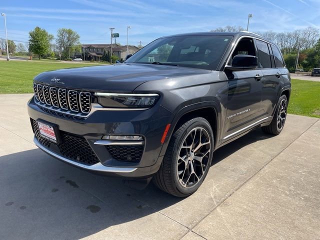 2022 Jeep Grand Cherokee Summit Reserve photo 2