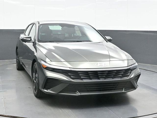 New 2026 Gray Hyundai SEL Sport Plus image 6